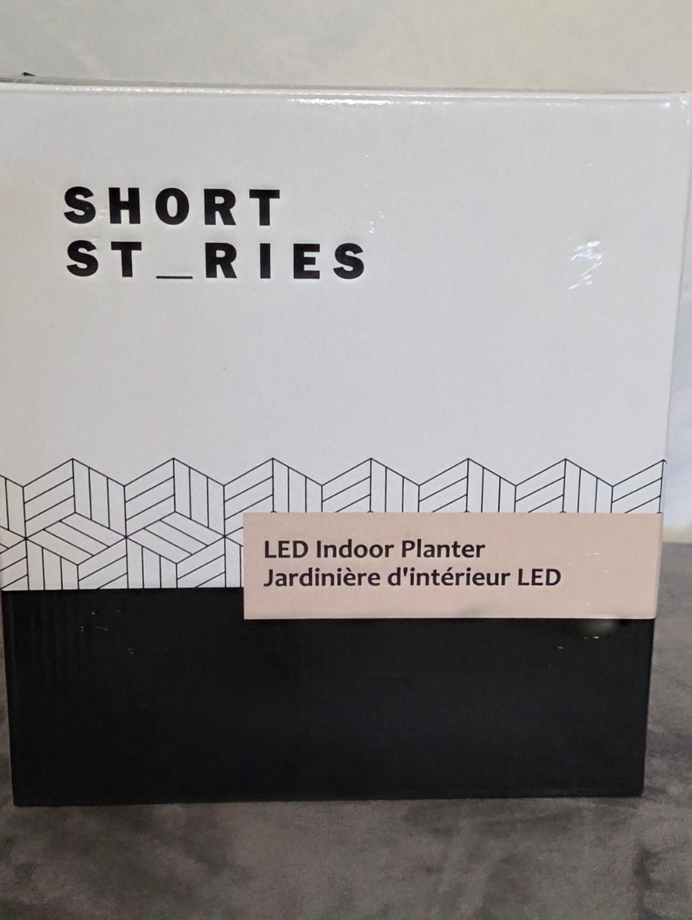 *NIB* Short Stories LED Indoor Planter